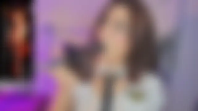 Amyyslave live sex-cam show
