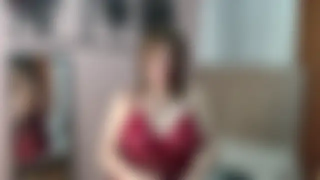 ห้องแชทสดของ amara_rousse1