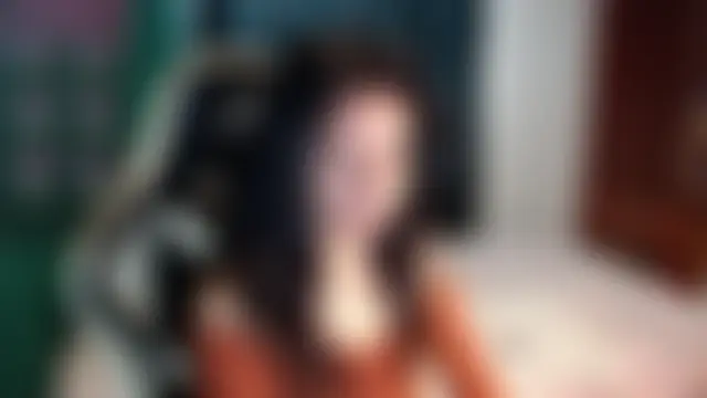 alice_middlee's Live Chat Room