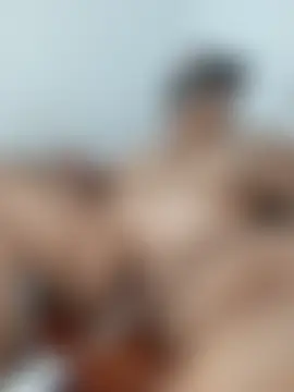 Lucky-hot-girls' Live XXX Chat