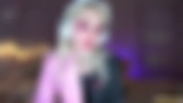 Chat XXX en directo de LillyMoure_