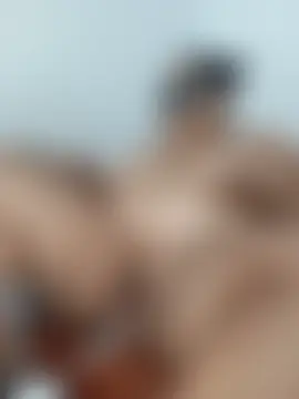 Lucky-hot-girls' Live XXX Chat