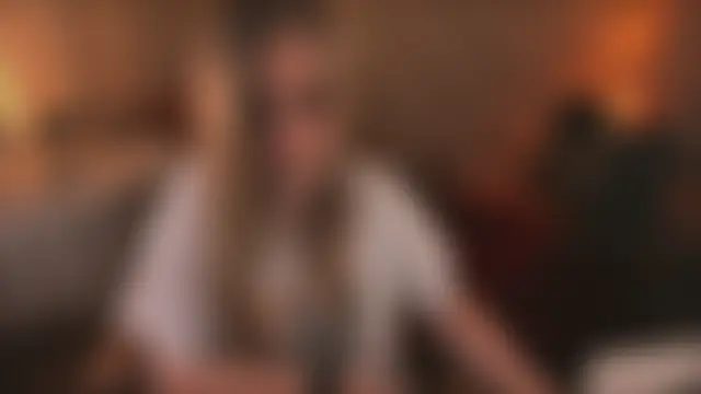 MiaSparkes Adlı Modelin Canlı Sohbet Odası