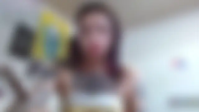 Chat +18 de ZoeBakers_ ao vivo