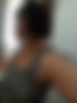 tata_sanz_'s Webcam Show