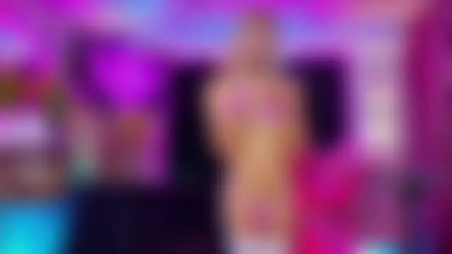 عرض كام Queens_Wonders_Blonders الجنسي المباشر