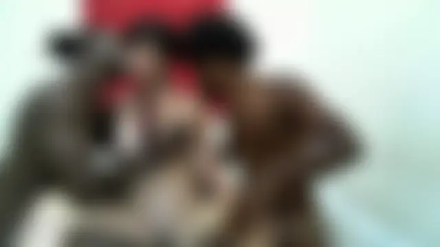 BlackWhiteRush Pertunjukan Webcam