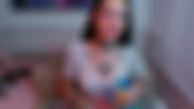 Roxanne_vale লাইভ চ্য  াট রুম