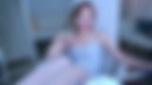 VivienneHebert Ruang Obrolan Langsung