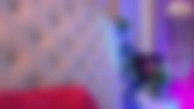 SallyCha élő chatszobája