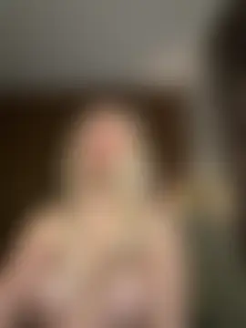 Miss_solenheu Show in webcam