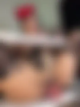 halana_squirts Adlı Modelin Canlı Sohbet Odası