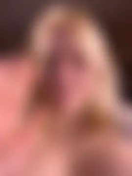 Flora_LifeSecret's Webcam Show