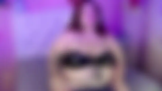 Chat soba uživo modela HECATE_23