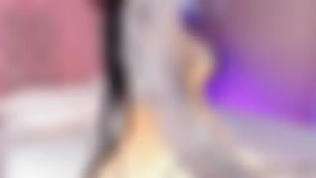 CIEL-DOUCE Adlı Modelin Canlı XXX Sohbeti
