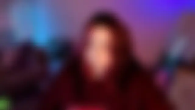 Mia_R0ss Adlı Modelin Canlı Sohbet Odası
