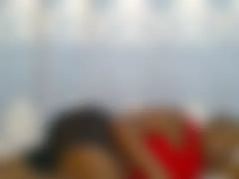 Prettydarkskin002's Live Chat Room