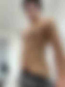 Caleb-Sweats Webcam-Show
