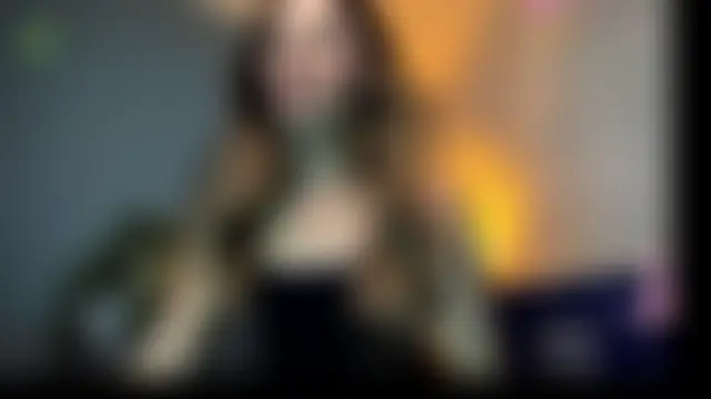 Aesha_Erotico: διαδικτυακό σόου στην κάμερα