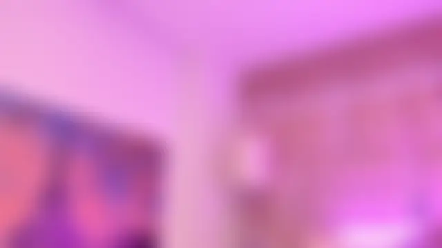 ShaniaBrownn লাইভ চ্যাট রুম