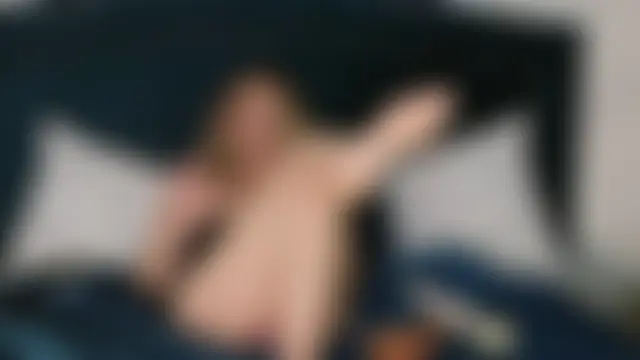 Farrah_Fantasy's Live Chat Room