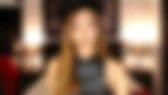 AsuntaArgente webcam show