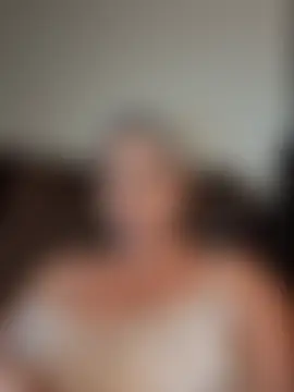 แชท XXX สดของ Emily33333