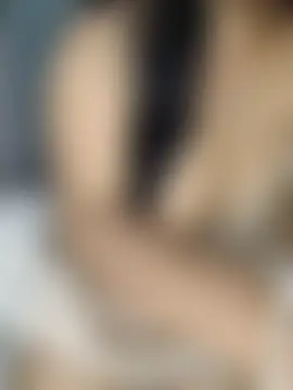 Curvy_Pooja – Naživo chatovacia miestnosť