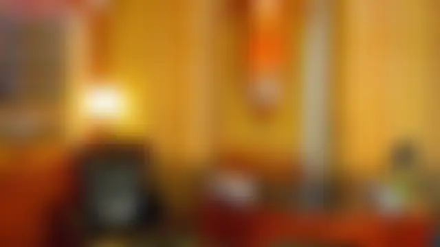 LatoniaNeedam – Naživo chatovacia miestnosť