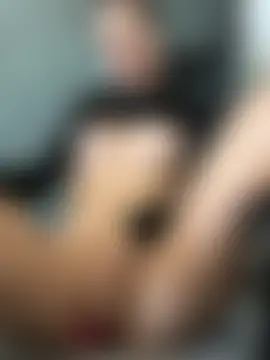 Chat +18 de Hottest_Mia ao vivo