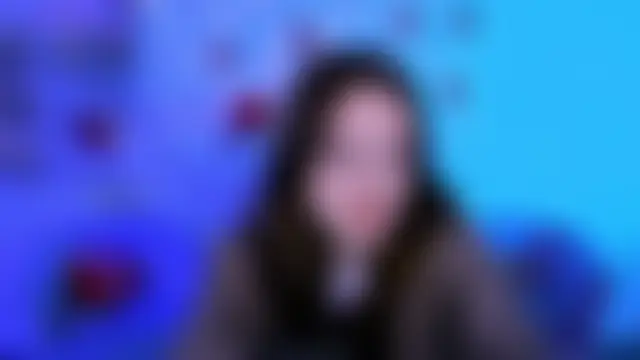 liana_kisses – Naživo chatovacia miestnosť