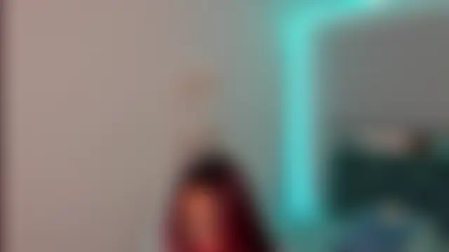 Sara_Red_X's Live Chat Room