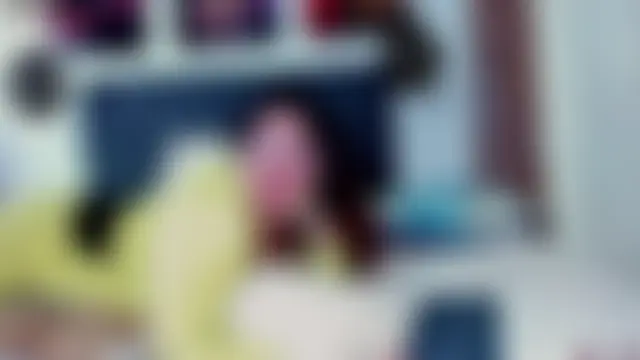 Živá chatovací místnost kyliejenner_hot