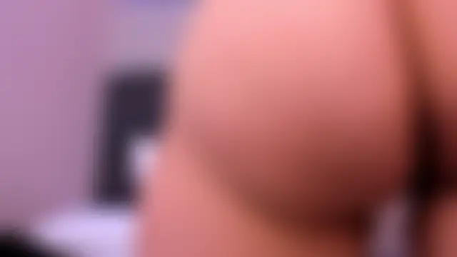 Chat soba uživo modela Tiana__x