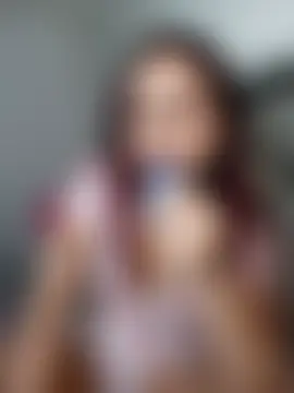 غرفة دردشة Emiily_Bliss26 المباشرة
