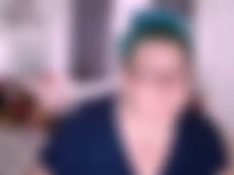 SweetBoobs2 élő XXX-chatje