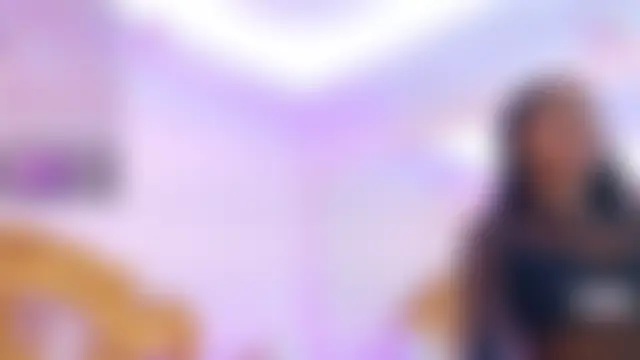 AshleyFerri élő chatszobája