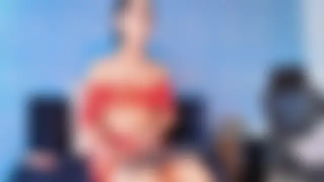Show de sally_hot18 na webcam