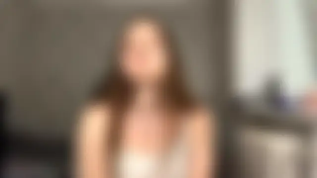 ShaylaChong Show in webcam