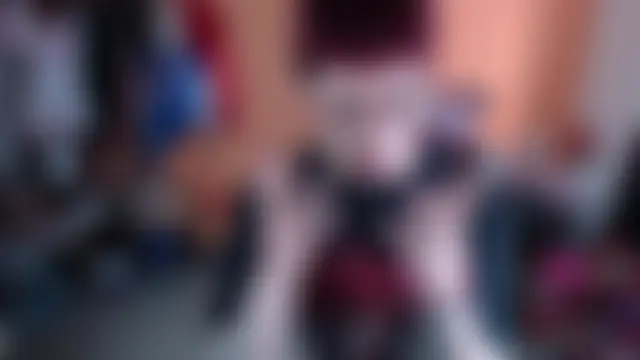 دردشة MissMiia2 الجنسية المباشرة