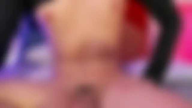 غرفة دردشة Tomy_Rox المباشرة