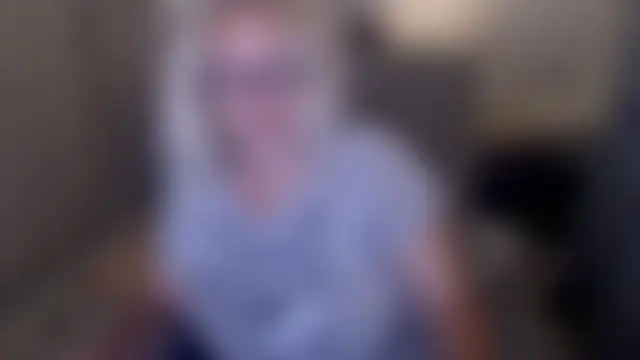 Divineblond 现场聊天室