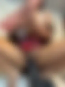 SQUIRTINGQUEEN11 라이브 섹스 캠 쇼