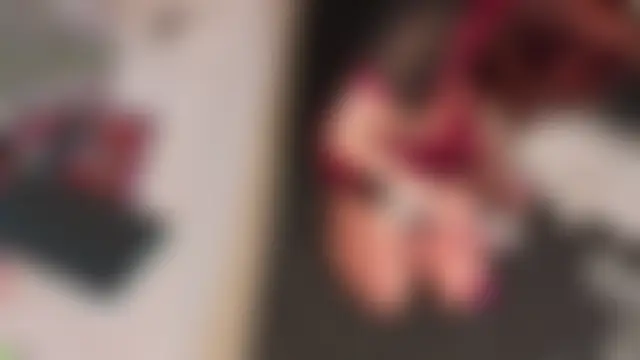 Mollly_Rouge élő chatszobája