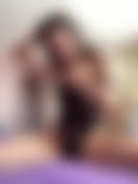 ห้องแชทสดของ OnlyLeiLa