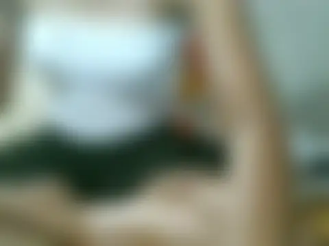 PinaySkinnyGirl's Live XXX Chat
