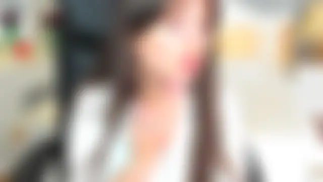 ห้องแชทสดของ RosiAlina