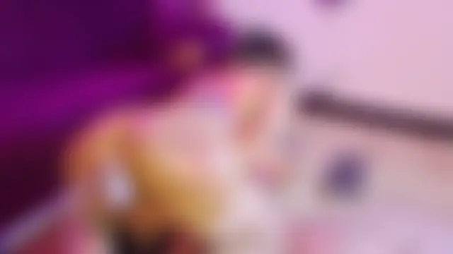 Daliana_Gounboltn Webbikameraesitys