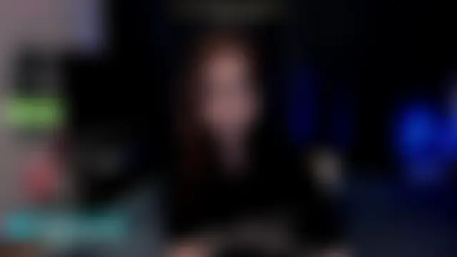 Lee_Loo Show in webcam