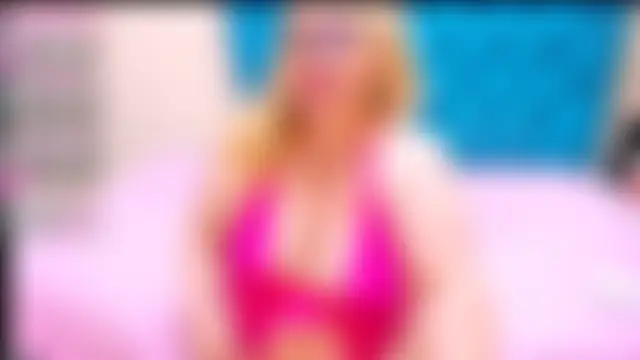 Nayla_Garner élő chatszobája